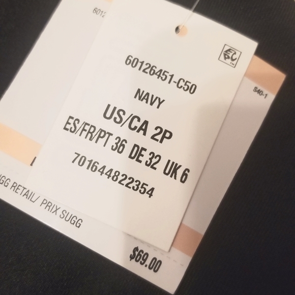 *$10 SALE* Kasper Navy Blue Skirt Size 2P - Picture 2 of 4